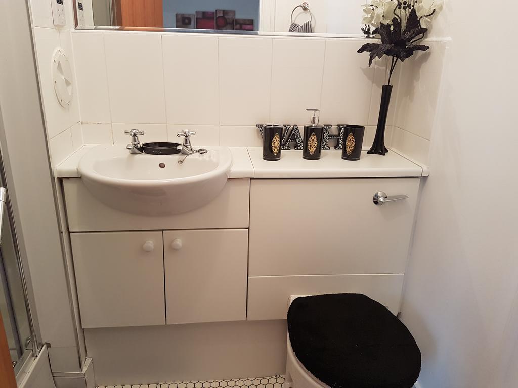 Edinburgh City Deluxe Apartment ภายนอก รูปภาพ